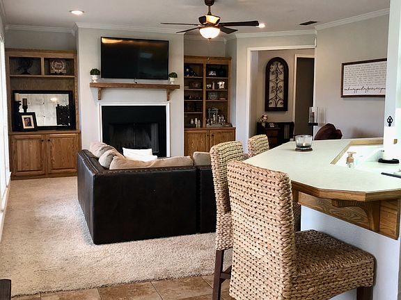 4th image of 15051 Boaz Ln