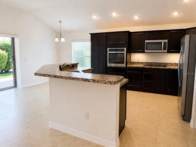3942 Zenith Loop — Photo 8