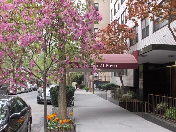 420 East 51st Street 10H image 12 of 13