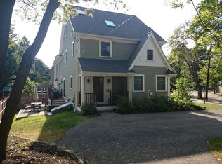 39 Beecher Pl, Newton, MA 02459