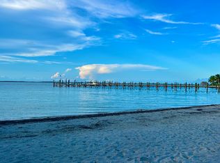 124 S Bay Harbor Dr, Key Largo, FL 33037