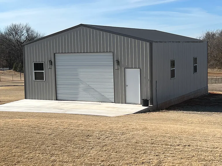 13895 Creek View Dr — Photo 35