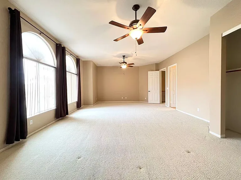 2105 Eaglepath Cir — Photo 25