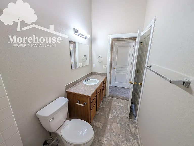 255 Delaware Ave — Photo 22