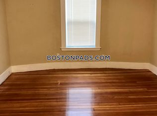 190 Washington St APT 3L, Lynn, MA 01902