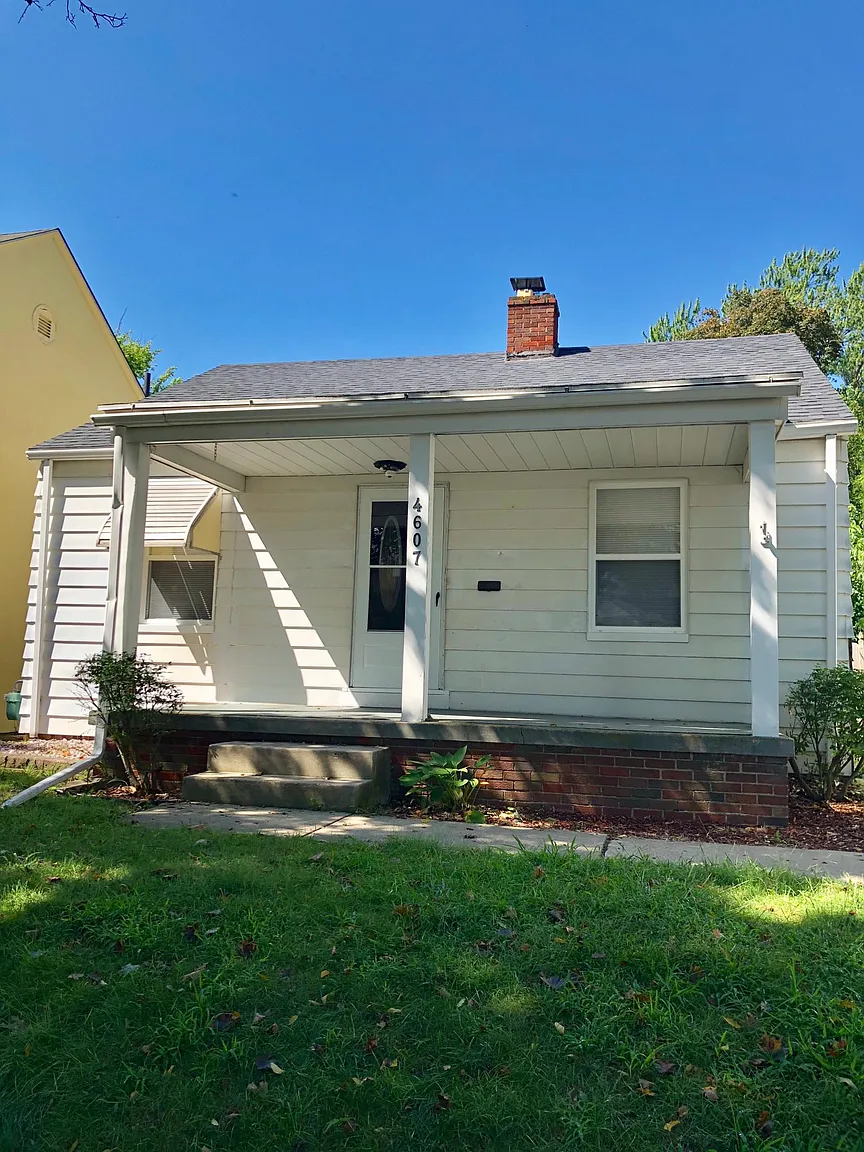 4607 Manorwood Rd photo 1