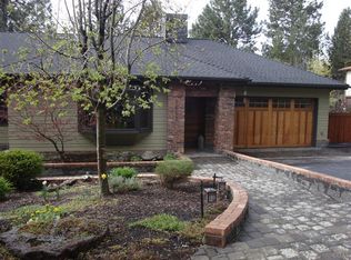 1411 NW West Hills Ave, Bend, OR 97703