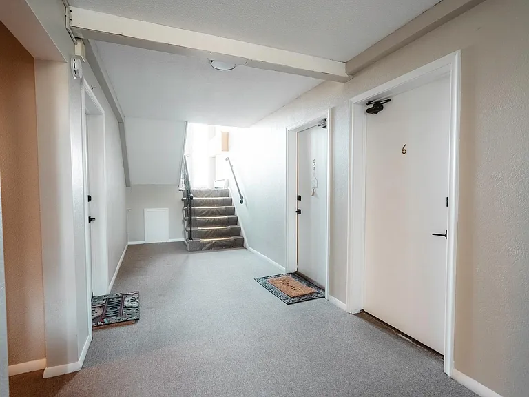 2124 4th Ave — Photo 9