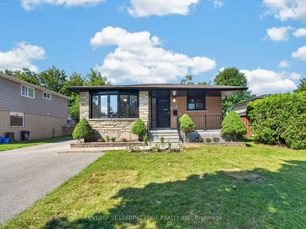 382 Fairlawn St, Oshawa, ON L1J 4R3
