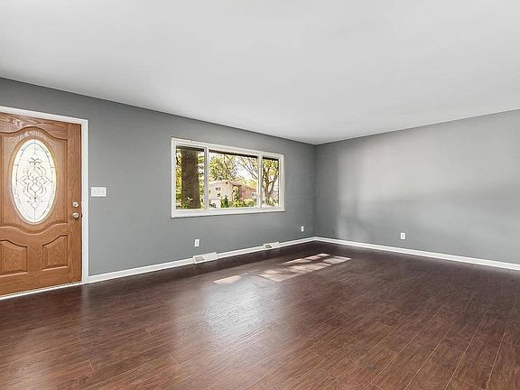 4th image of 1340 Firwood Dr