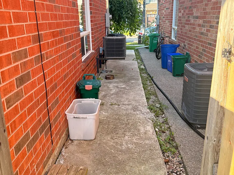 865 Shepherd Pl — Photo 22