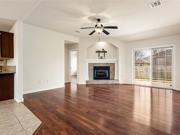 3rd image of 4181 W Mahogany Dr
