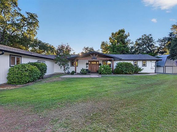 5th image of 3252 Old Orchard Ln