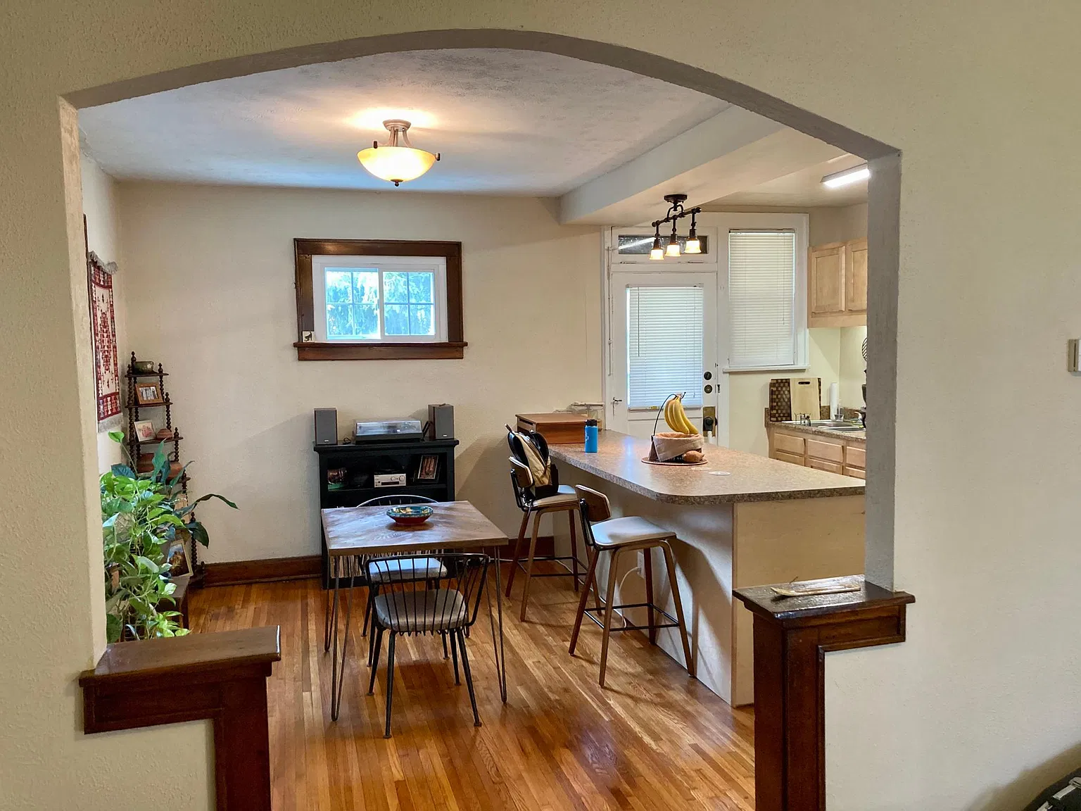 61 W California Ave — Photo 4