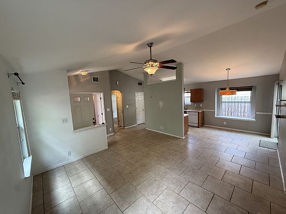 2nd image of 86 Coastal Ln
