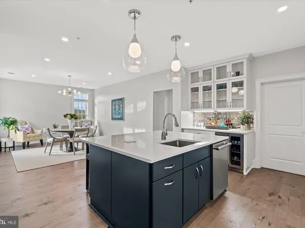 600 2nd St #402, Alexandria, VA 22314