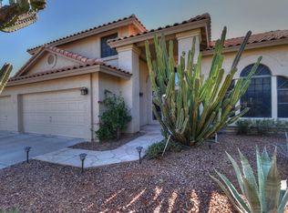 305 E Calle De Arcos, Tempe, AZ 85284