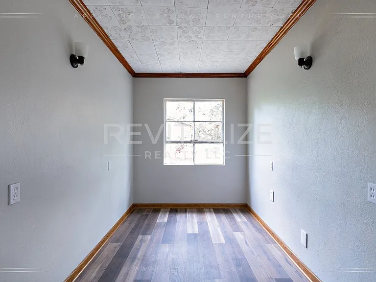 3230 Greenleaf Ct — Photo 19