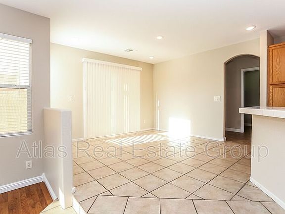 4th image of 8112 Lilac Harbor Ct
