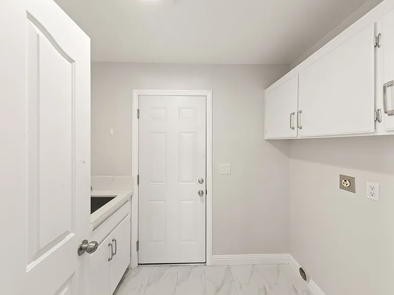 1068 Pacific Hill St — Photo 56