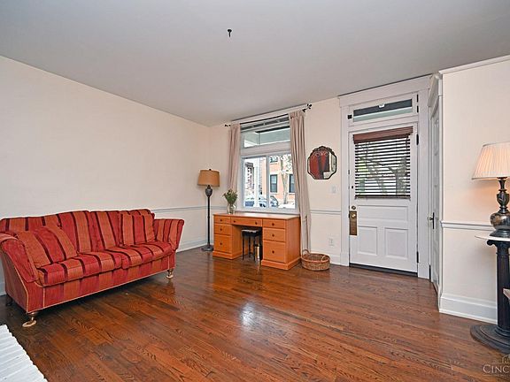 5th image of 219 Klotter Ave