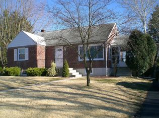 864 Acacia Ave, Reading, PA