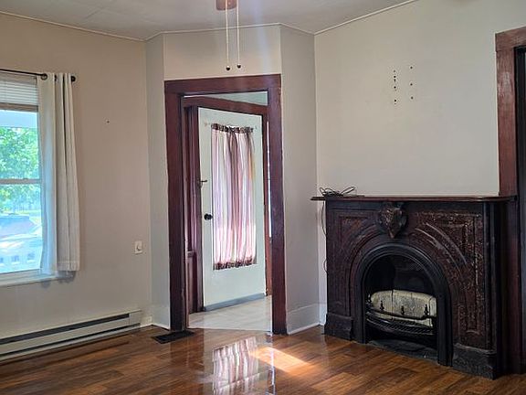 5th image of 113 Lawrence St