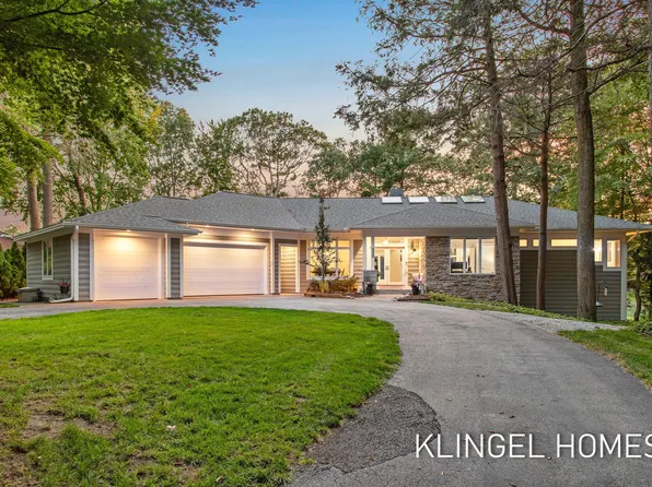 4235 Braeburn Ct, Muskegon, MI 49441