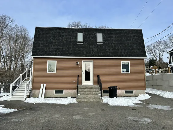 34 Windsor St #2, Randolph, ME 04346