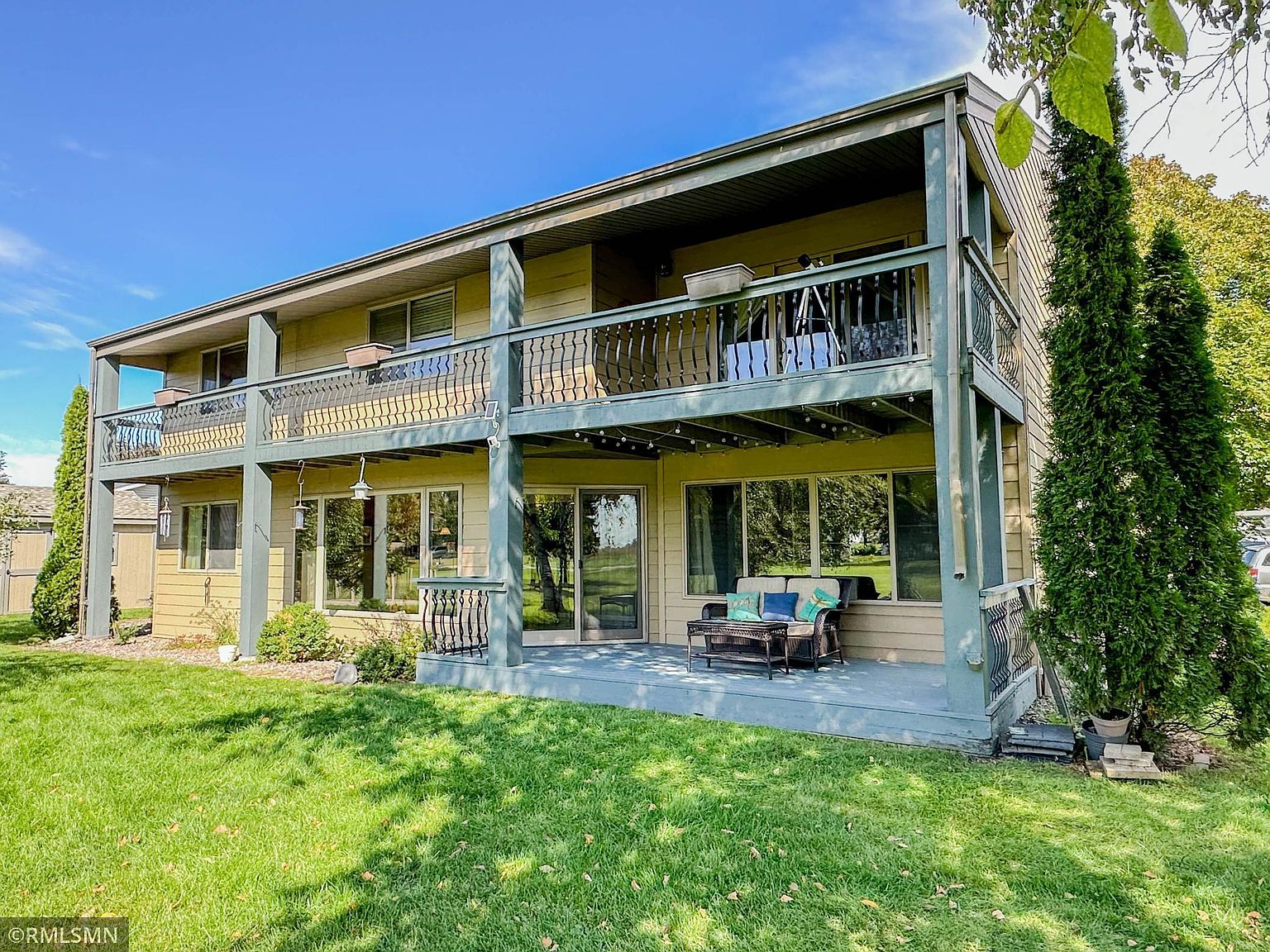 103 E Park Pl, Olivia, MN 56277 Zillow