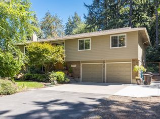 16086 Winston Dr, Oregon City, OR 97045