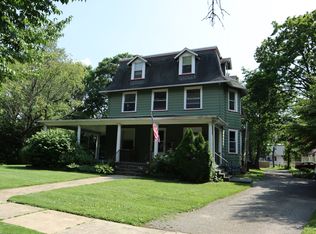 208 Linden Ave #C, Riverton, NJ 08077