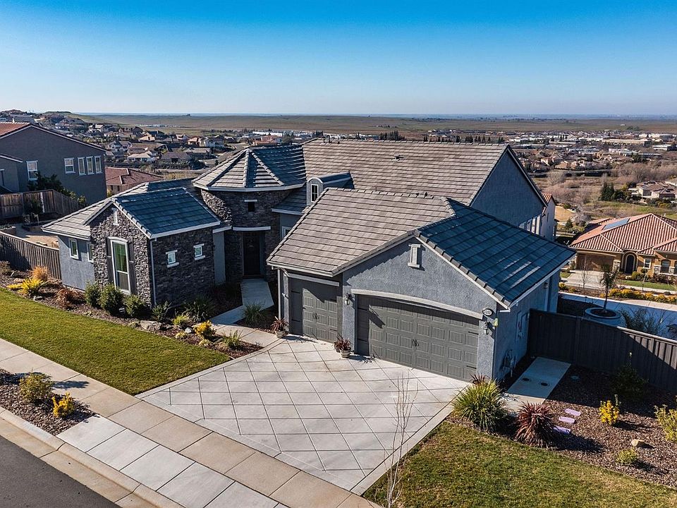 1st image of 2592 Cobble Rock Way