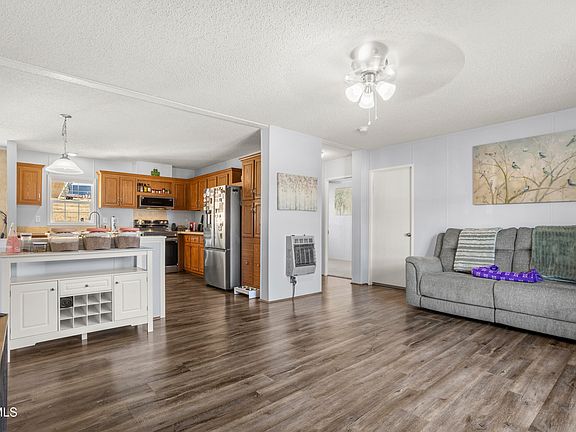 5th image of 1110 Miller Rd