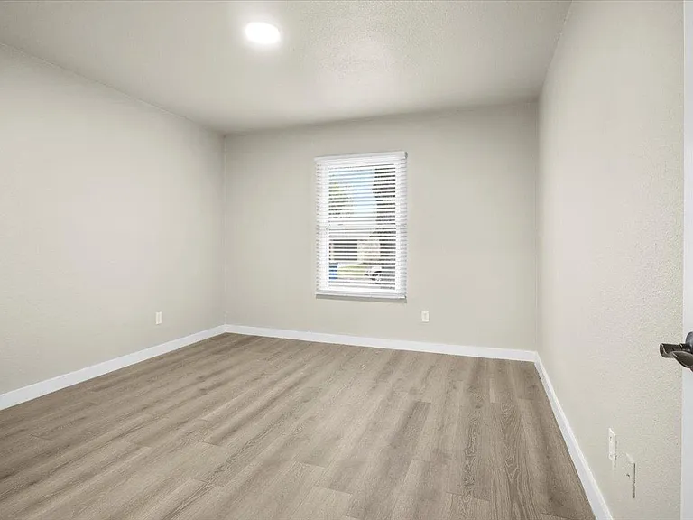 502 Pintail Ln — Photo 11