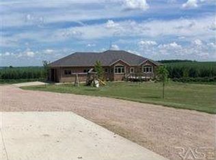 25552 479th Ave, Garretson, SD 57030