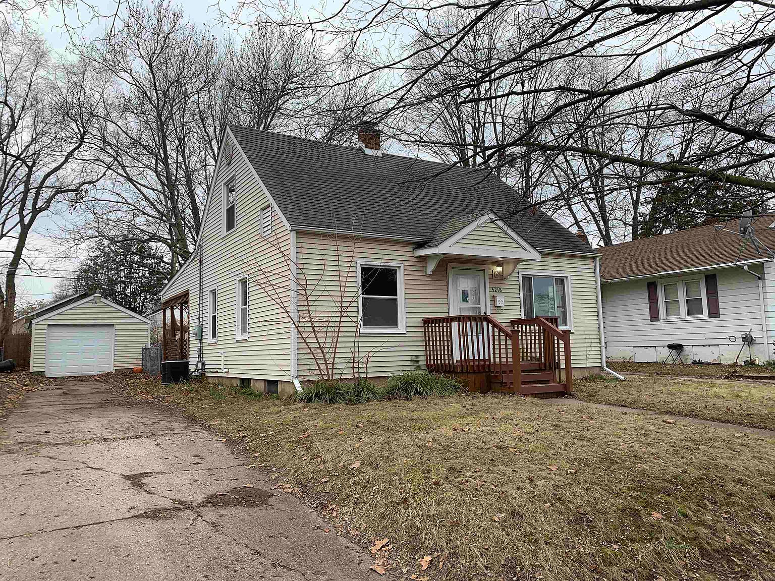 4218 Circle Dr, Flint, MI 48507 Zillow