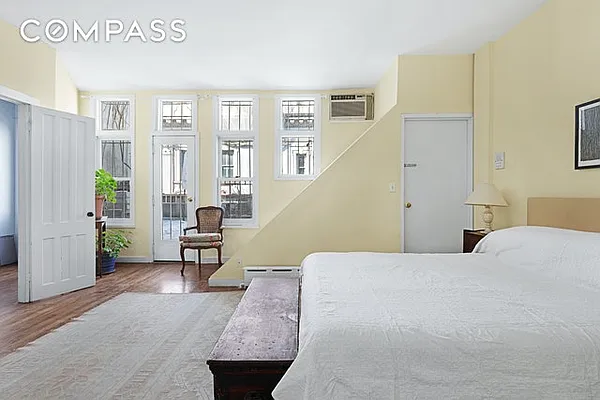 Rented by Compass | media 13