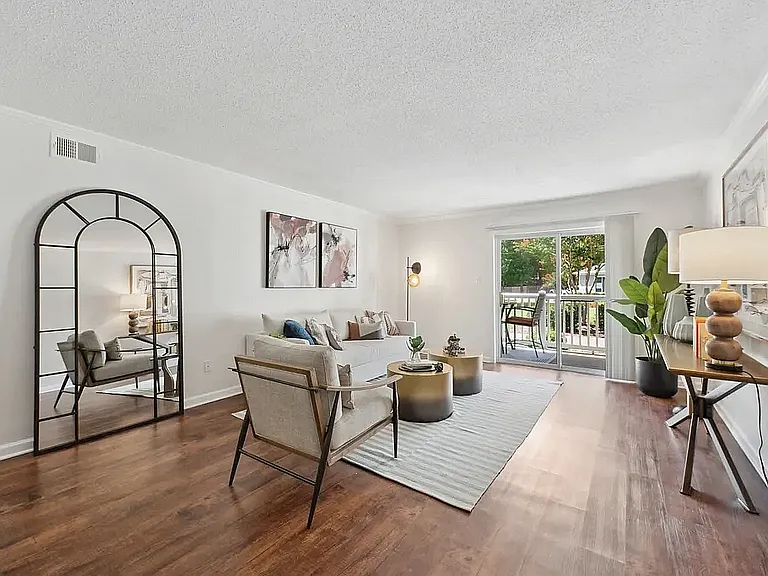 The Apartments at Midtown 501 — Photo 35