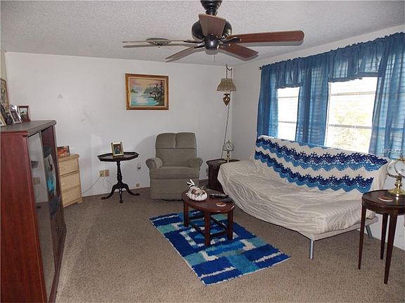 3rd image of 340 Dorchester Dr