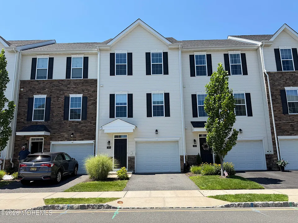 305 Spirit Way