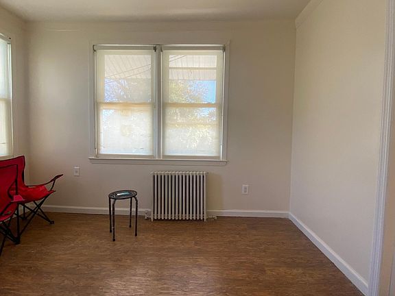 3rd image of 142 McLaughlin St #2F