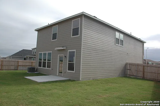 1905 Brook Bnd — Photo 30