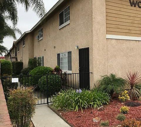 3rd image of 12640 Woods Ave