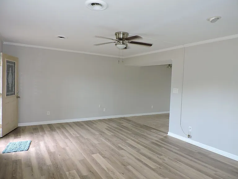 7205 Bray Rd — Photo 3