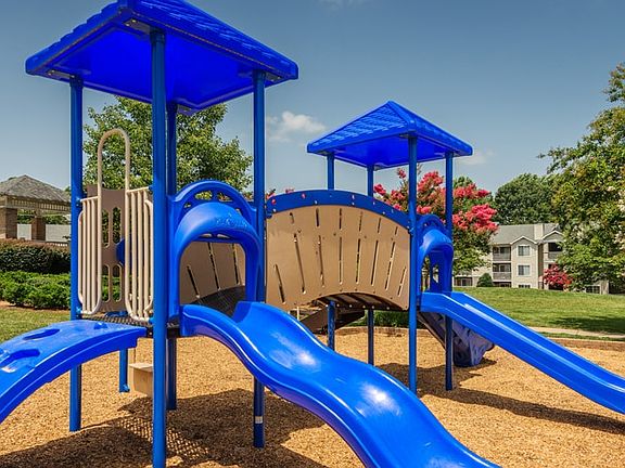 3rd image of 2025 Timber Oaks Ln #7902A