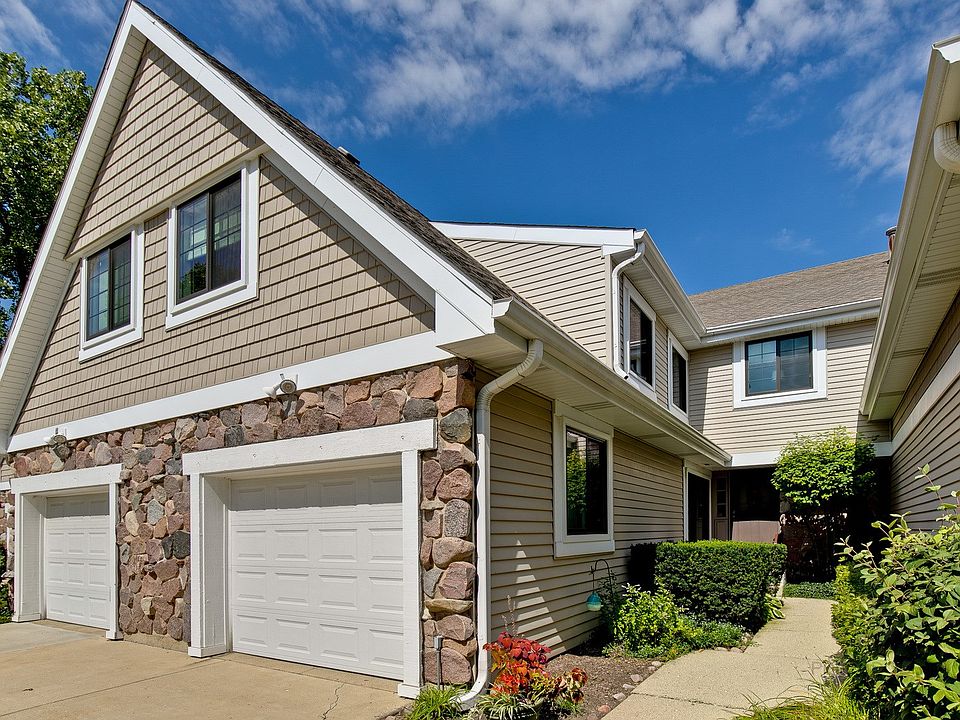 1st image of 2534 Essex Dr