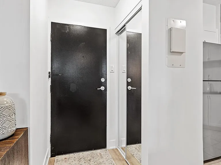 3360 Paul Anka Dr — Photo 20