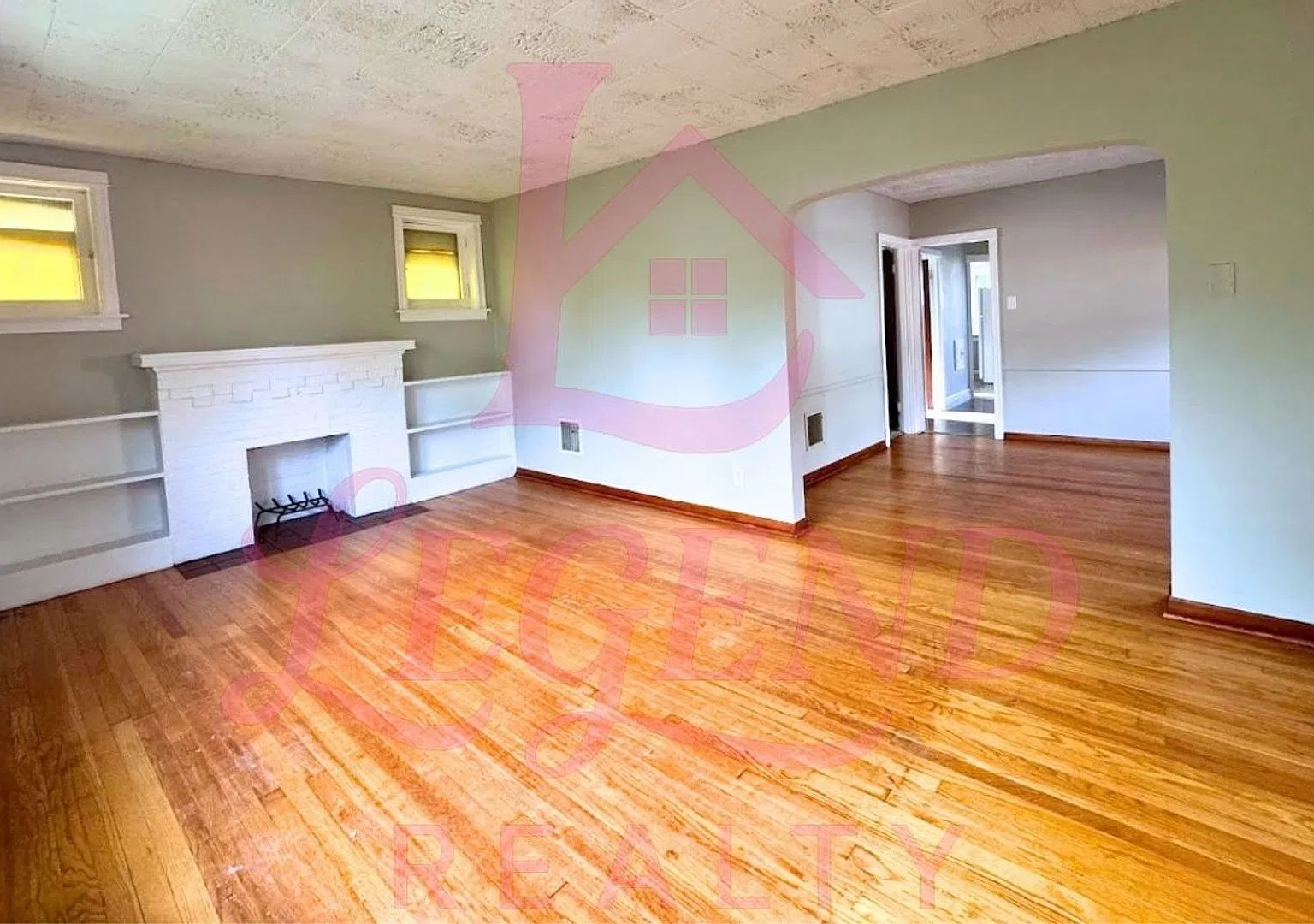 4942 Tholozan Avenue — Photo 2