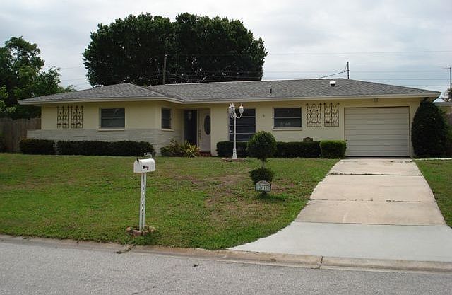 1st image of 2612 Wisteria Pl
